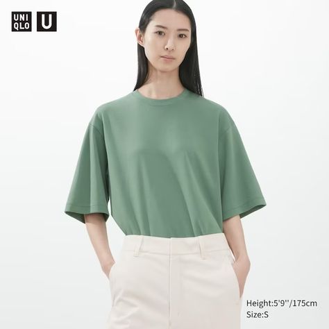 Discover great products at the best prices at Dealmoon. U AIRism Cotton Short-Sleeve Oversized T-Shirt. Airism Uniqlo, Uniqlo Outfit, Uniqlo Shirt, Uniqlo U, Uniqlo Tops, Plain Tees, Tops Online, Women's T Shirts, T Shirt Oversized