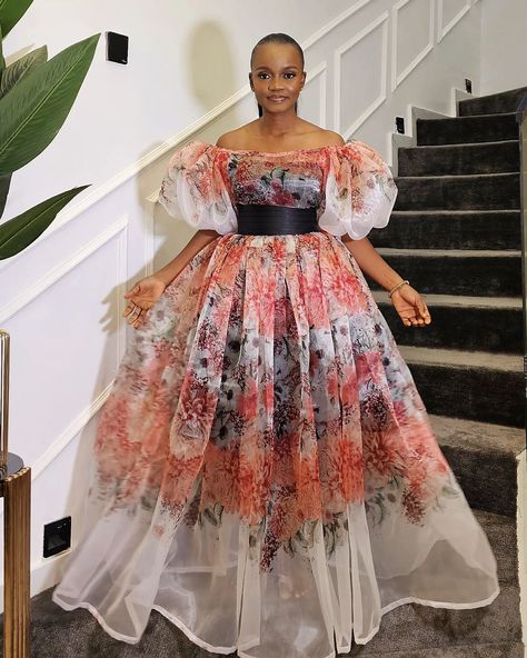 Chitenge Outfits, Organza Styles, Women Lace Dress, Organza Gowns, African Wear Styles For Men, Church Fashion, African Wear Dresses, Dress Picture, African Design Dresses