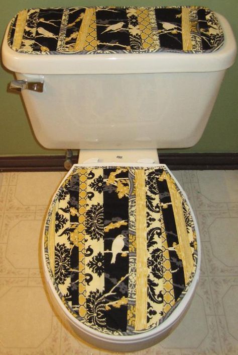 Toilet Tank and Lid topper | Craftsy Toilet Tank Covers, Toilet Tank Cover, Table Topper Patterns, Diy Toilet, Cute Sewing Projects, Small Sewing, Quilt As You Go, Healthy Cat Treats, Toilet Tank