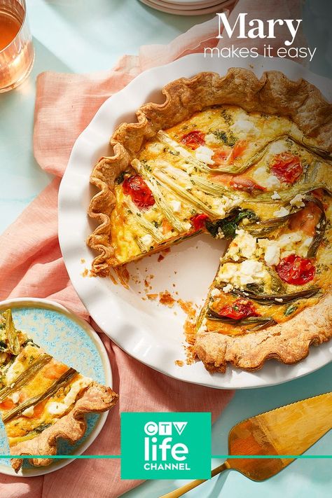 Dinner Pie Recipes, Veggie Drawer, Veggie Quiche Recipes, Mary Makes It Easy, Mary Berry Cooks, Dinner Pies, Veggie Quiche, Mary Berg, Easy Quiche