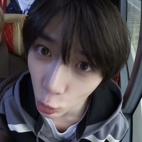 Beomgyu Silly, Moa Collection, Txt Beomgyu, Kids Icon, Kpop Funny, Cutie Patootie, Boyfriend Pictures, Kpop Memes, Reaction Pictures