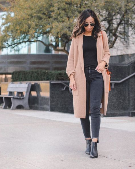 Fall outfit Long Cardigan Outfit Winter, Blazer And Jeans Outfit Women, Cardigan Outfit Work, Coatigan Outfit, Winter Cardigan Outfit, Long Cardigan Outfit, Cardigan Fall Outfit, Fall Photo Shoot Outfits, Jeans Outfit Fall