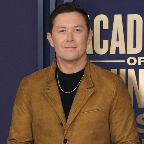 American Idol 's Scotty McCreery Stops Show After Seeing Man Hit Woman in the Crowd — E! News Cowboys And Angels, Scotty Mccreery, Chris Young, Garth Brooks, State Fair, American Idol, Country Boys, Dolly Parton, Country Music