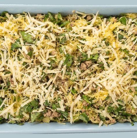 Ground Turkey Spaghetti Squash, Turkey Spaghetti Squash, Italian Ground Turkey, Yellow Squash Casserole Recipe, Turkey Squash, Ground Turkey Spaghetti, Spinach Spaghetti, Sesame Recipes, Pesto Spaghetti Squash