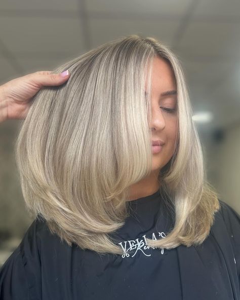 A well needed balayage revamp ✨ My client came in with her hair colour looking like dull & blocky. Our aim was to add some soft pops of blonde with added scattered lowlights to add some dimension into the hair & help create blend, then added some tip outs for a little pops of brightness on the ends 🩷 Bright Blonde Hair With Lowlights, Bright Blonde Hair, Low Lights Hair, Hair Help, Bright Blonde, Blonde Hair, Her Hair, Balayage, Blonde