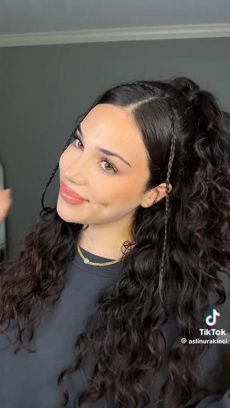 Curly Hair Beauty, Curly Hair Care Routine, Mixed Curly Hair, Curly Hair Videos, Hairstyles For Layered Hair, Curly Hair Styles Easy, Hairdos For Curly Hair, Natural Curls Hairstyles, Peinados Fáciles Para Cabello Corto