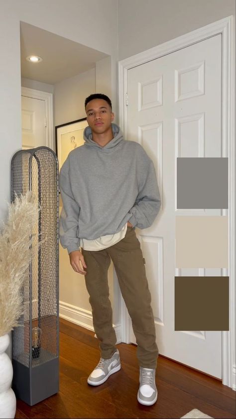 Gray Dunks Outfit, Brunch Outfit Men, Airport Outfit Men, How To Style Jordans, Dunk Outfits, Trousers Outfit Men, Dunk Outfit, Men Ootd, Styling Jordans