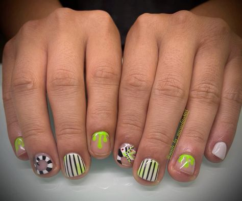 Beetlejuice nail art Short Beetlejuice Nails, Beetlejuice Nails Short, Beetlejuice Nail Designs, Beetlejuice Nail Art, Beetlejuice Nails, Nail Work, Themed Nails, Nail Studio, Dope Nails