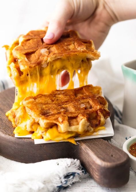 Waffle Grilled Cheese, Bisquick Waffles, Waffle Sandwich Recipe, Grilled Cheese Waffles, Best Margarita Recipe, Apple Cheddar, Grilled Cheese Recipe, Waffle Iron Recipes, Cheese Waffles