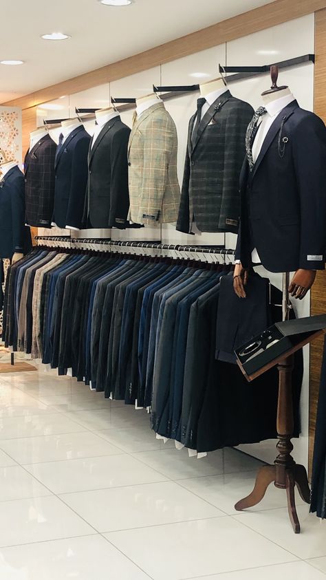 Fashion Store Design Boutiques, Men's Clothing Store Design, Mens Wear Shop, Fashion Store Design, Store Interior Design, Suit Stores, Clothing Store Interior, Clothing Store Design, Store Design Boutique