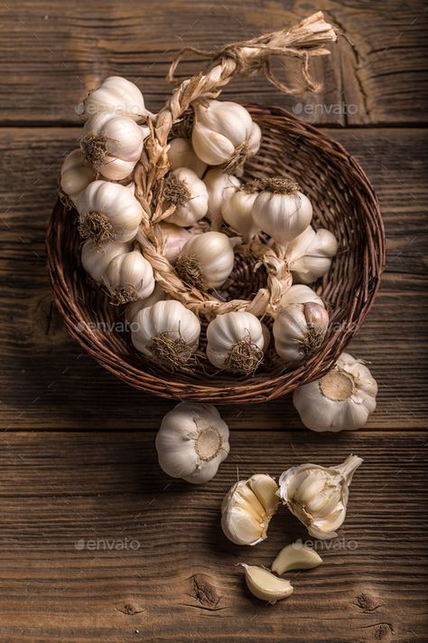 Dried garlic by grafvision. Bunch of dried garlic bulbs in a wicker basket #AD #grafvision, #Bunch, #Dried, #garlic Indian Kitchen Interior L Shape, Grey And White Kitchen Ideas Modern, Modern Farmhouse Kitchens Joanna Gaines, Small Modern Farmhouse Kitchens, Kitchen Table Decor Centerpiece, Kitchen Interior Design In India, Indian Kitchen Interior, Basket Photography, Joanna Gaines Kitchen