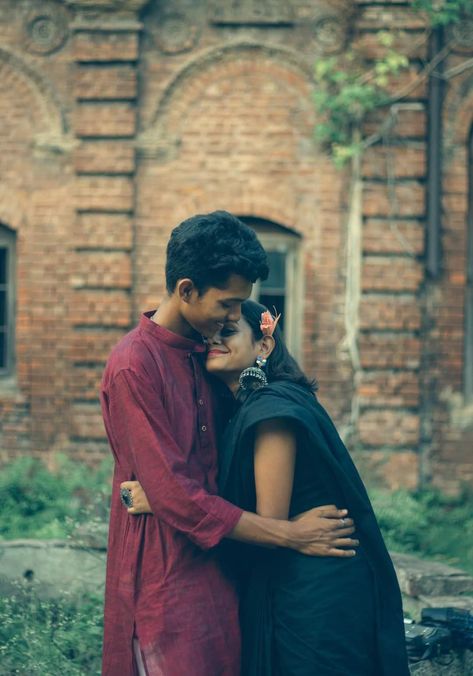 Couples photoshoot India Spiderman, Spiderman Fanart, Candy Icon, Anime Long Hair, Best Couple Pictures, Miles Spiderman, Instagram Couples, Self Portrait Poses, Couple Picture Poses