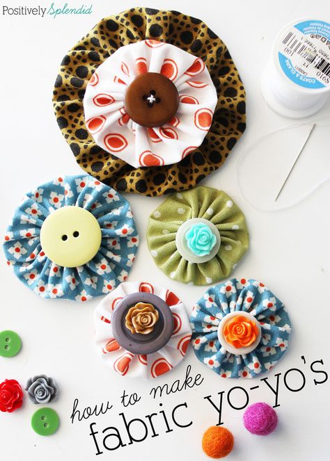 Use Fabric Scraps, Owl Sewing, Types Of Fabric, Fleurs Diy, Yo-yos, Quilt Guild, Button Crafts, Fabric Flower, Sewing Projects For Beginners