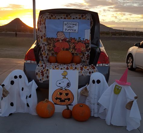 Peanuts Trunk Or Treat, Pumpkin Trunk Or Treat, Peanuts Great Pumpkin, Halloween Trunk Or Treat, Sauna Kits, Trunk Or Treat Ideas, Cedar Walls, Room Air Purifier, Soundproofing Material