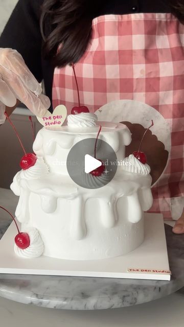 Drip Cake Designs, Ribbon Cake, Drip Design, Drip Cake, Custom Cake, Drip Cakes, Cake Designs, Smartphone, Cream