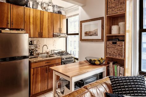 This space has probably been right under your nose this whole time. Apartment Rules, Apartment Kitchen Island, Nyc Studio Apartments, Large Bookshelves, Black Floating Shelves, Decor Ideas Kitchen, Wallpaper Kitchen, West Home, Build A Wall