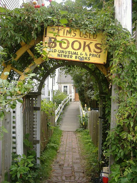 Tim's Used Books in P-Town by Megliz, via Flickr Book Cafe, Book Nooks, Book Store, Used Books, I Love Books, A Sign, Book Aesthetic, Great Books, Love Book