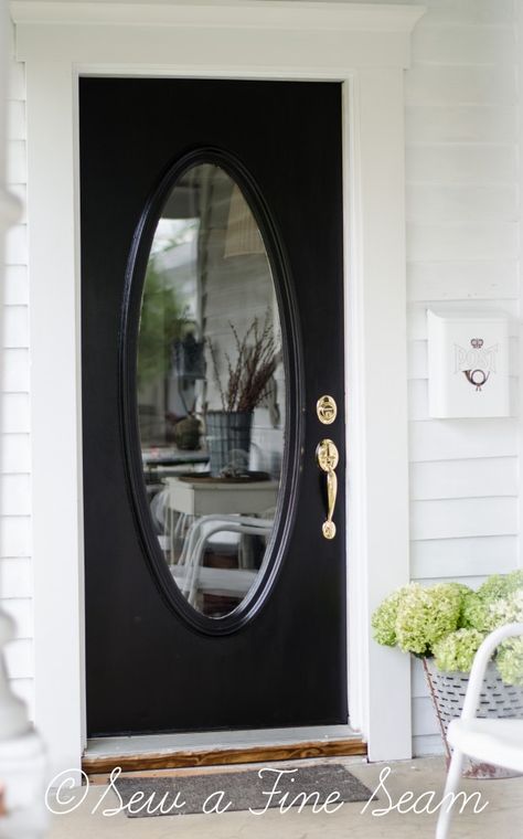 Black Front Door | Modern Masters Front Door Paint in color Elegant | Project by Jill Flory of Sew a Fine Seam Black Front Door Ideas, Door Redo, Exterior Door Trim, Front Door Paint, Front Door Ideas, Black Front Door, Spring Door Decoration, Metal Front Door, Front Door Makeover