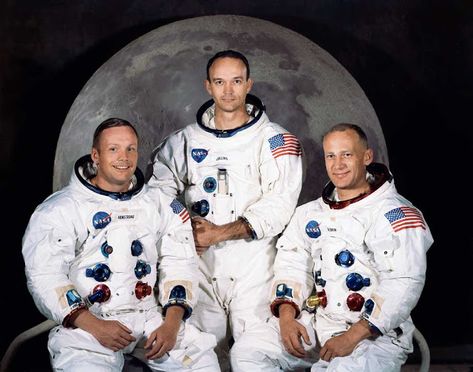 July 21 in history ( 17 events): or Moon First Steps and Fireworks Day Apollo 11 Crew, Neil Armstrong, Apollo 11, Art Poster, The Moon, Moon, White, Art