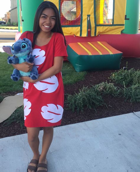 Walt Disney Wednesday More Diy Lilo Costume, Lilo Costume, Lilo And Stitch Costume, Stitch Costume, Character Halloween Costumes, Carnaval Costume, Stitch Diy, Halloween Coustumes, Holloween Costume