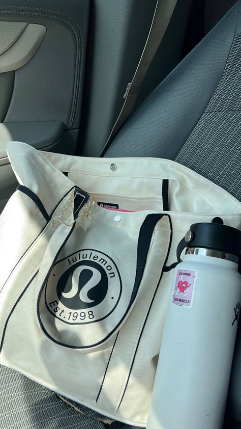 Tote bag
Lululemon 
School bag
Hydro flask 
Aesthetic Lulu Tote Bag, Luxury Gym Bag, Lululemon Bag Aesthetic, Aesthetic Gym Bag, Luxurious Purses, Pilates Essentials, Lululemon Tote Bag, Lululemon Gifts, Gym Tote Bag