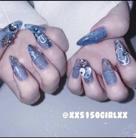 Cybercore Nails Blue, Blue Cybercore Outfit, Light Blue Cybercore, Cybercore Nails, Blue Cybercore, Deco Nails, Makeup Suggestions, Cybercore Aesthetic, Racun Shopee