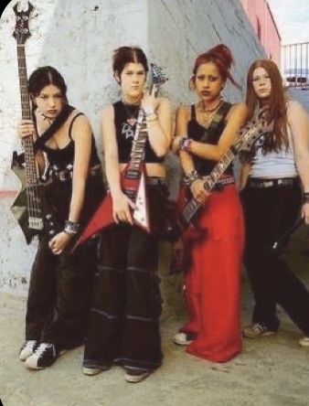 Kittie #fashion#numetalband #2000s #mallgoth #kittieband #pinterest Kittie Band, 90s Mall Goth, Mode Harajuku, Metal Outfit, 90s Grunge Hair, 2000s Punk, Riot Grrrl, Fashion Queen, Metal Fashion