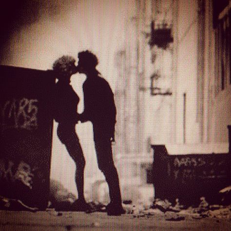 Sid y Nancy <3 Sid And Nancy Aesthetic, Sid And Nancy Movie, Nancy Spungen, Punk Zine, Sid And Nancy, My Goal In Life, Sid Vicious, Star Crossed Lovers, Party Rock