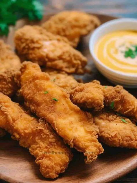 Fried Bojangles Chicken Tenders Recipe Bojangles Chicken Tenders Recipe, How To Cook Chicken Tenders, Bojangles Fried Chicken Recipe, Bojangles Chicken, Fried Chicken Tenders Recipe, Chicken Tender Recipes Baked, Tender Recipes, Crispy Honey Chicken, Gizzards Recipe