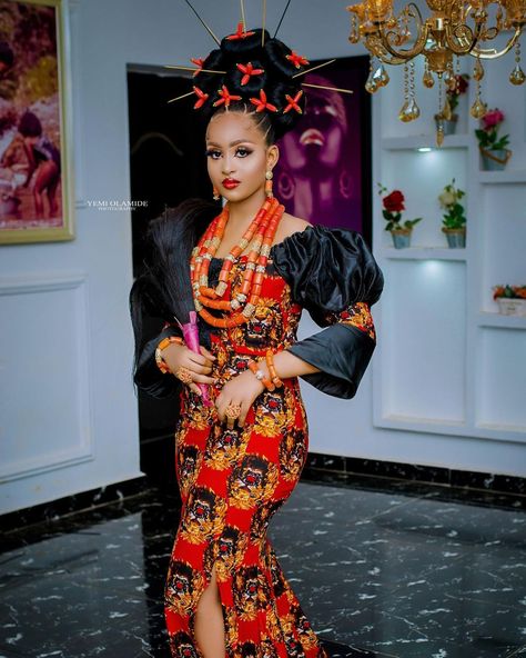 Spice Up Your Trad Day With This Igbo Bridal Beauty Look By Shannys Igbo Styles For Women, Igbo Cultural Attire For Women, Igbo Cultural Attire, Igbo Attire, Igbo Bride Traditional Weddings, Igbo Culture, Isi Agu, Traditional Photoshoot, Nigerian Wedding Dresses Traditional