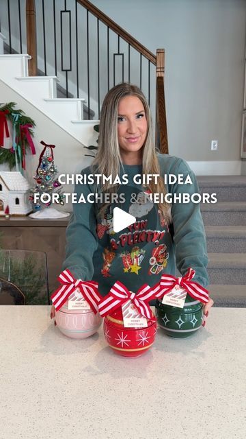 Kristin Miller | Creator | Dallas, TX on Instagram: "Christmas gift idea🎅🏼🎄Comment “jolly” to get everything to make these + my free gift tag printable sent directly to your DMs! These would be great for teachers, neighbors & anyone on your christmas list this year! You can fill these ornament containers with so many festive finds🎅🏼Save & share with a friend and follow along for more ideas!
•
•
#giftidea #teachergift #ltkseasonal #diygift #giftsforher #teachergiftidea #christmasgift #holidaygift #christmasideas" Diy Christmas Gifts For Friends Women, Stanley Gift Ideas Filled, Teacher Christmas Gift Basket, Co Worker Christmas Gift Ideas Under $10, Secret Santa Basket Ideas, Yeti Gift Basket, Gift Basket Ideas For Teachers, Teachers Christmas Gifts Ideas, Teacher Christmas Gifts Ideas