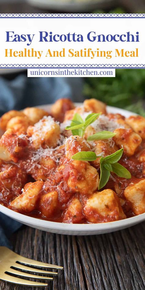 Easy Ricotta Gnocchi Gnocchi Ricotta Recipe, Ricotta Gnocchi Recipes Homemade, What To Make With Ricotta, Cheese Gnocchi Recipes, Ricotta Gnocchi Recipes, Fresh Ricotta Recipe, Homemade Gnocchi Recipes, Vegetarian Gnocchi Recipes, Gnocchi Recipes Homemade