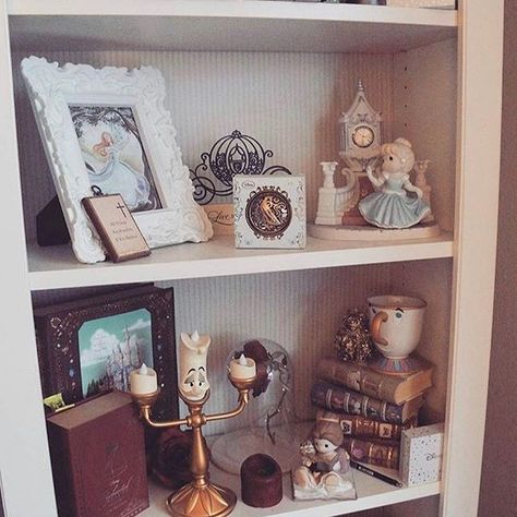 So in love with @dianadurann__ gorgeous Disney shelfie!! Thank you so much for sharing, this is gorgeous!!❤ #mydisneyhome #mydisneylife #disneyfan #mickey #disneydecor #disneylove #disneyforlife #disneyworld #disneylife #disneydecorations #disneyathome #homegoals #disneyland #waltdisneyworld #disneymerch #disneystyle #disneywayoflife #waltdisney #mickeymouse #disneyhome  #shelfie #lumiere #cinderella #beautyandthebeast #belle #disneyprincess #fairytale Disney Office Decor, Disney Shelf, Adult Disney Bedroom, Disney Decor Bedroom, Beauty And The Beast Bedroom, Disney House Ideas, Disney Office, Disney House, Disney Room