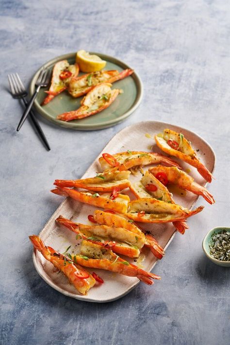 Grilled prawns, wasabi butter, nori salt - Miele Experience Centre Wasabi Prawns, Wasabi Butter, Prawns Appetizers, Shrimp Quesadilla, Asian Fish, Spot Prawns, Fish Dinners, Prawn Dishes, Squid Recipes