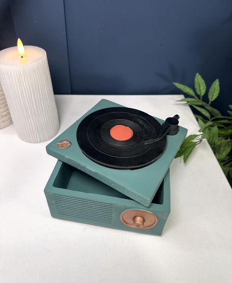 How cute is this mini gramophone record player trinket box ?! Available now in our shop Cosy-Casa.co.uk https://cosycasahome.etsy.com/listing/1756951271 #cosycasa #homedecor #homeaccessories #gramophone #recordplayer Gramophone Record, Pottery Ideas, Record Player, Trinket Boxes, Home Accessories, Ceramics, Quick Saves, Home Decor, Record Players