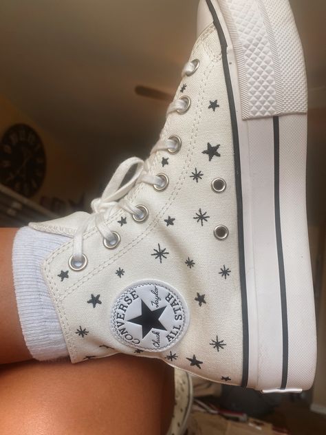 Embroidery Designs On Converse, Custom All Star, Tenis Converse, Shoe Painting, Converse Aesthetic, Church Camp, Star Converse, Platform Converse, Shoe Wishlist