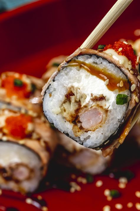 100 best photos about sushi on Freepik. Download them at freepik.com! #freepik #freephoto #photo #food #sushi #sushilovers Christmas Sushi, Sushi Takeout, Sushi Photography, Sushi Photo, Hometown Christmas, Asian Food Photography, Food Sushi, Photo Food, Free Graphics