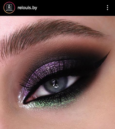 Wicked Themed Makeup, Green Purple Eye Makeup, Wicked Eye Makeup, Purple And Green Eye Makeup, Purple And Green Eyeshadow Looks, Purple And Green Makeup Looks, Purple Green Eyeshadow, Green And Purple Eyeshadow Looks, Purple Green Makeup