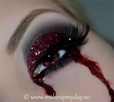 50+ Best Halloween Eye Makeup Ideas, Looks & Trends 2018 - Idea Halloween Carnaval Make-up, Fete Emo, Vampire Eyes, Fantasy Make-up, Halloweenský Makeup, Eye Tricks, Galaxy Makeup, Drag Make-up, Glittery Eyes