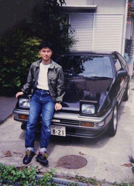 Japanese fashion in the 80s 80s Japanese Fashion, Y2k Japan, Car Outfit, Estilo Cholo, R34 Gtr, Japan Street, New Retro Wave, Street Racing Cars, Mens Outfit Inspiration