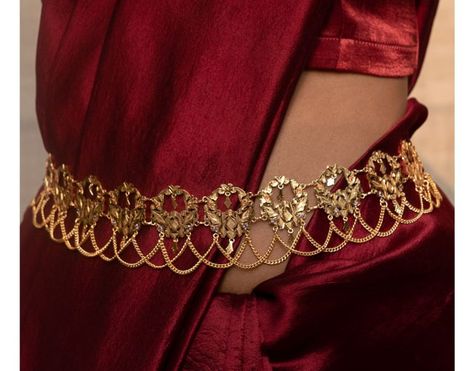 Saree Belt, Saree With Belt, Bride Fashion, Radha Rani, Temple Design, Belly Chain, Jewelry Design Necklace, Top Trending, Bride Style