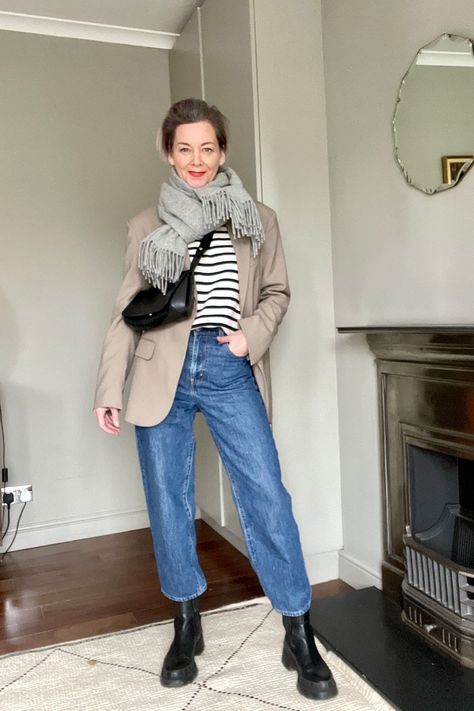 I'm 50 and Wearing My Favourite Teen Trends Again | Who What Wear Mode Over 50, Teen Trends, Smart Casual Dress, Winter Wardrobe Essentials, Mode Casual, Pretty Blouses, Stil Inspiration, Modieuze Outfits, Fashion Mistakes