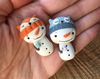 Bubble Christmas, Clay Pins, Etsy Tutorial, Clay Figurines, Polymer Clay Gifts, Polymer Clay Ornaments, Clay Diy Projects, Christmas Clay, Diy Friendship Bracelets Patterns