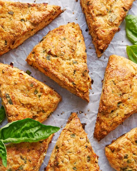 Sundried Tomato Scones, Tomato Basil Scones, Scones Recipe Savory, Baker By Nature Recipes, Dried Tomato Recipes, Tomato Scones, Tomato Egg Bake, Savory Scones Recipe, Microgreens Recipe