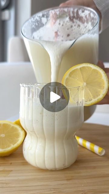 Lemon Juice Recipes, Brazilian Lemonade, Lemon Tart, Filtered Water, Tonic Water, Milk Recipes, Condensed Milk, Juicing Recipes, Drink Recipes