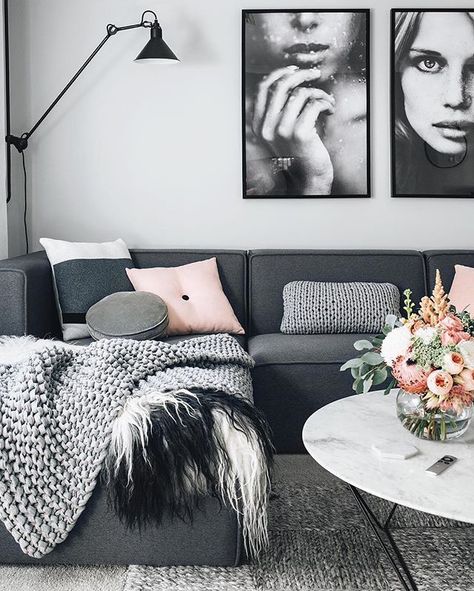 Interior dreams. #goals : @oh.eight.oh.nine Room Decoration Ideas, Small Apartment Living Room, Funky Decor, Interiors Dream, Small Apartment Living, Living Room Decoration, Studio Decor, Small Apartment, Living Room Grey