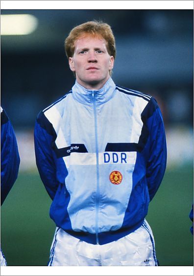 Matthias Sammer of East Germany in 1989. Matthias Sammer, Germany People, Germany Football, World Cup Qualifiers, Association Football, Classic Football, East Germany, The Beautiful Game, The 1980s