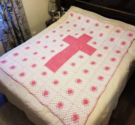 No Holes Granny Square, Random Granny Square Blanket, Crochet Cross Blanket, Aesthetic Granny Square Blanket, Pink Granny Square Blanket, Pink Crochet Granny Square Blanket, Pink And Black Granny Square Blanket, Paw Crochet, Cross Blanket