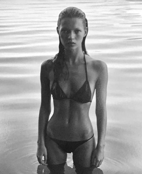 Kate Moss Body, Supermodel Body, Kate Moss 90s, Kate Moss Style, Mario Sorrenti, 90s Model, Model Aesthetic, Body Inspiration, Dream Body