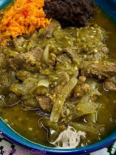 Beef With Green Chile(Carne Con Chile Verde) Beef Chili Verde, Chili Verde Recipe, Green Chili Stew, Green Chile Stew, Green Chili Recipes, Con Carne Recipe, Ground Beef Chili, Chili Verde, Chile Recipes